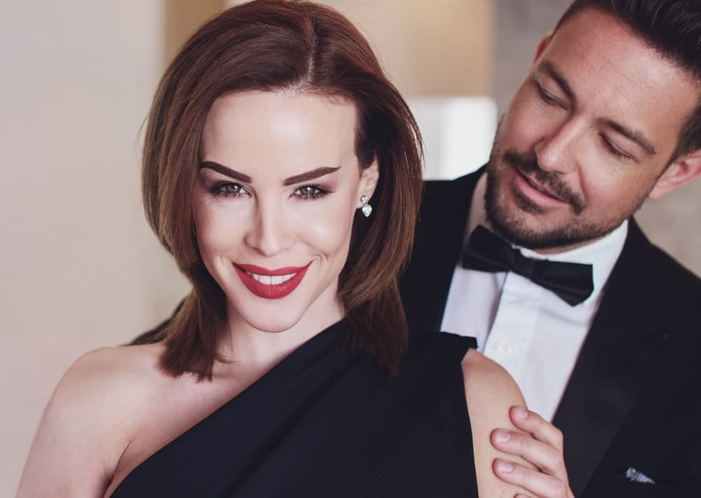 Les signes pour deviner une femme cougar